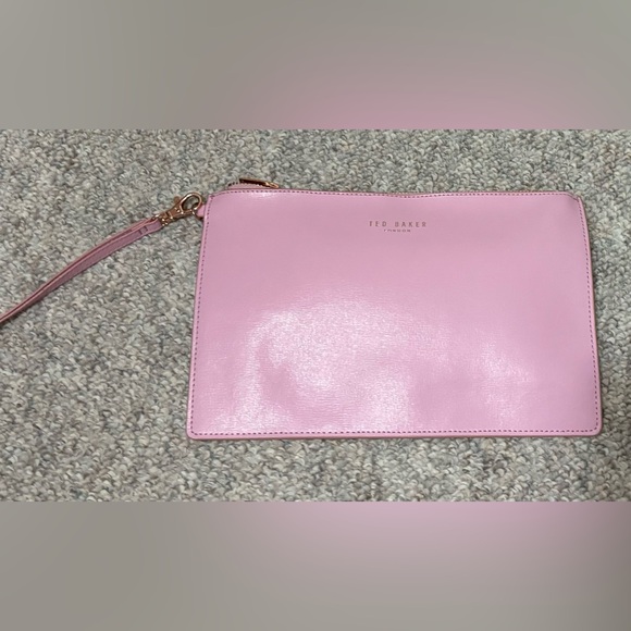 Ted Baker Tote with Detachable Pouch in Gorgeous Pink - Picture 4 of 10